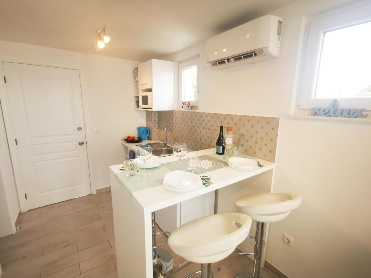 Rita Apartments - Sea-View Apartment 2Plus1 Tučepi Zewnętrze zdjęcie